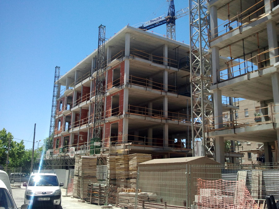 40 Viviendas y Garajes Sótanos - Lorca