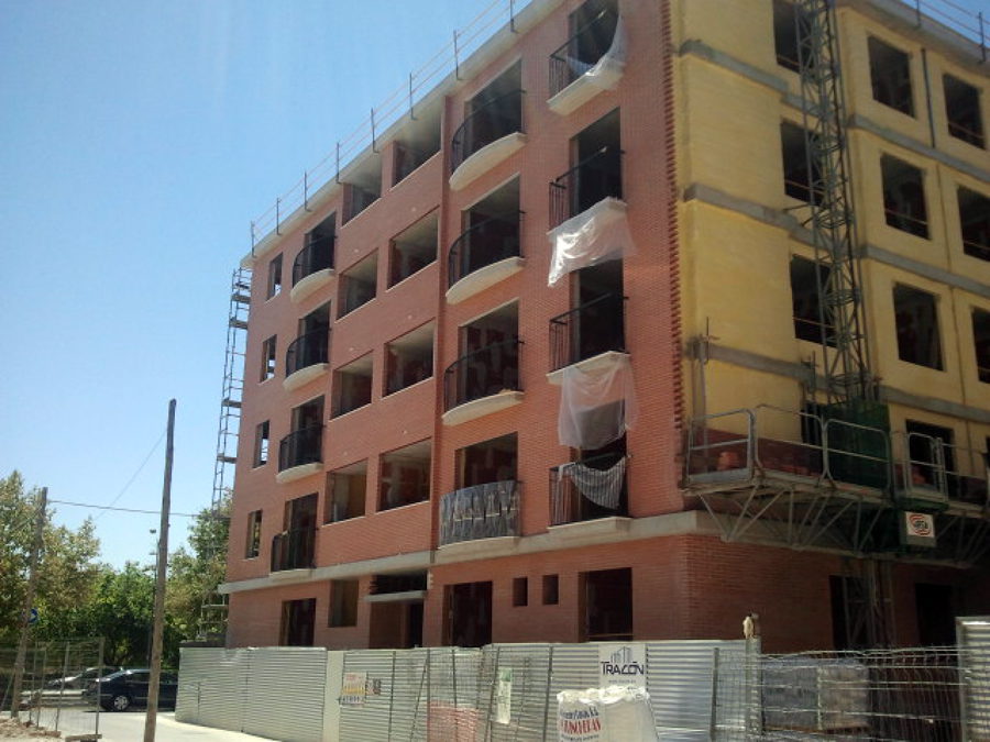 40 Viviendas y Garajes Sótanos - Lorca