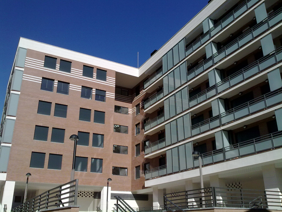 45 Viviendas, Garajes, Locales y Trasteros en Ermua