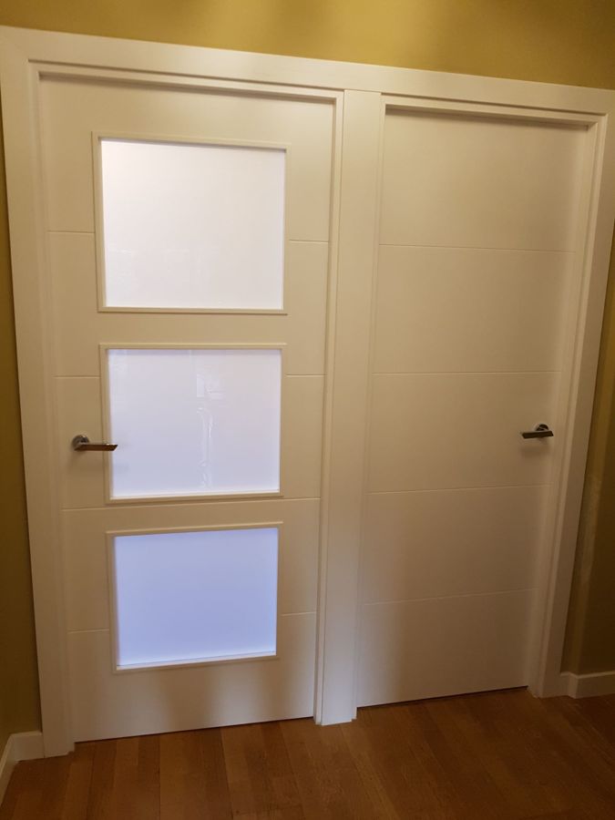 Puertas en blanco