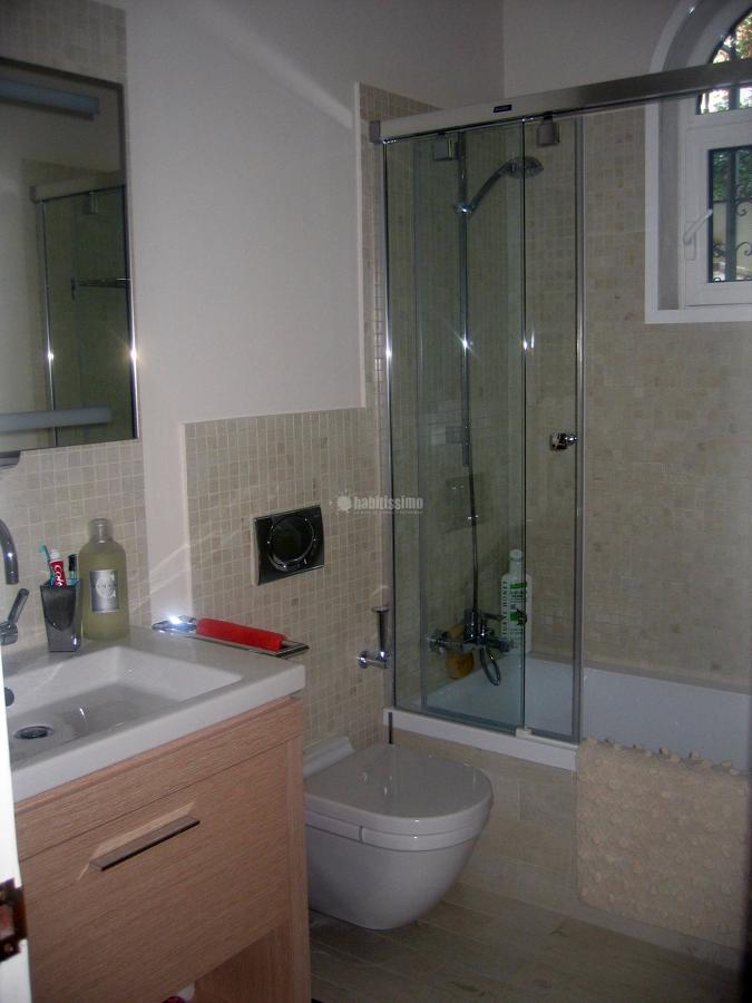 Reformas Viviendas, Construcciones Reformas, Parquetistas