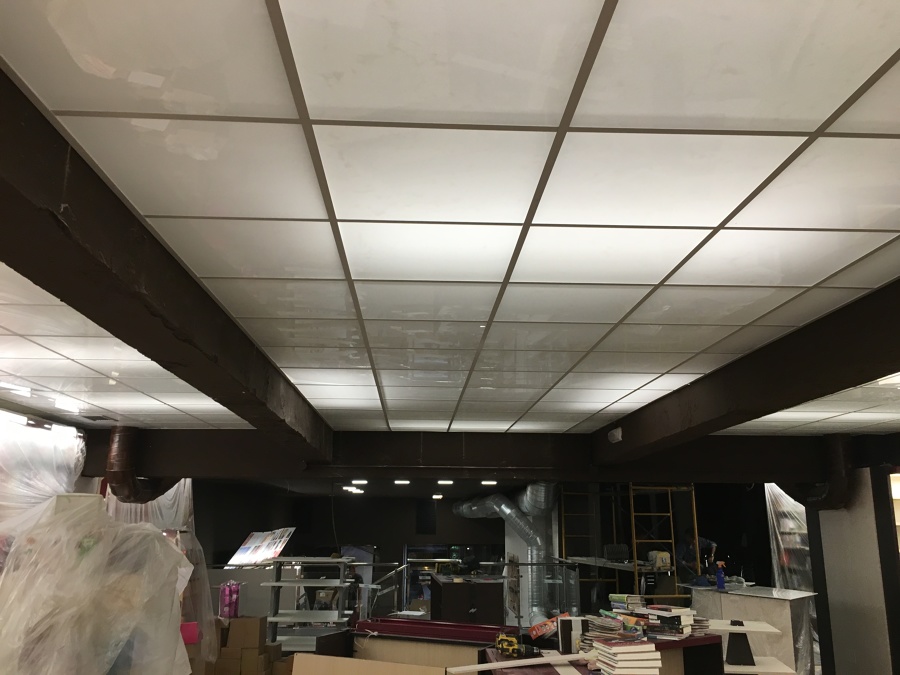 Falso techo desmontable