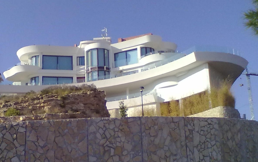 VIVIENDA UNIFAMILIAR EN LA SIERRA DE BENIDORM