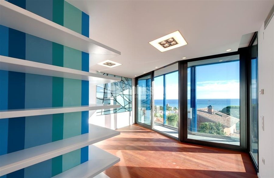 Arquitectos, Ingenieros, Ingenieros Estructuras