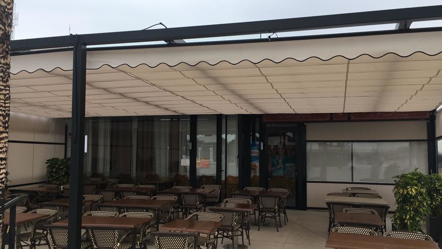 COLOCACIÓN DE TOLDO PALILLERO CON PORTERÍA
