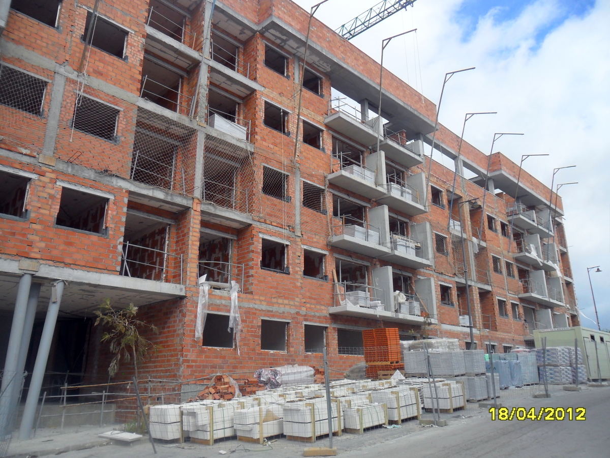 51 VIVIENDAS VPO SAN ROQUE , CADIZ