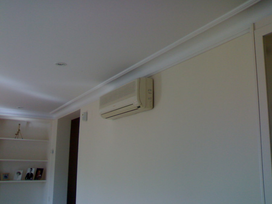 TECHO LISO Y PARED VELADURA.