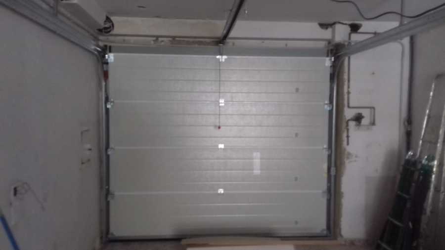 Colocación puerta garaje