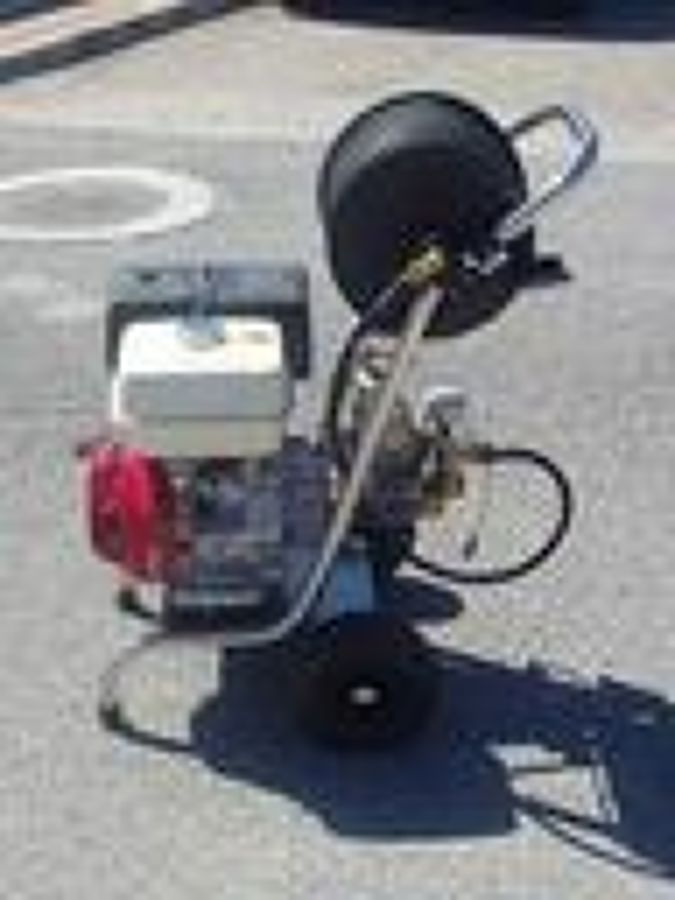 EQUIPO PORTAIL PARA REALIZAR DESATASCO DONDE NO SE PUEDE LLEGAR CON NINGÚN VEHÍCULO