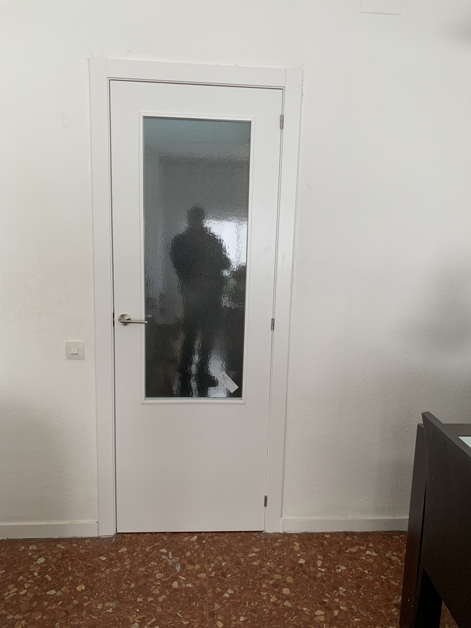 Puerta lacada blanca modelo liso