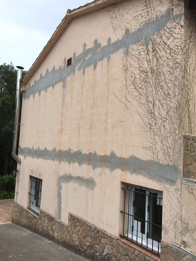 Pintuta de casa Can Carbonell ANTES