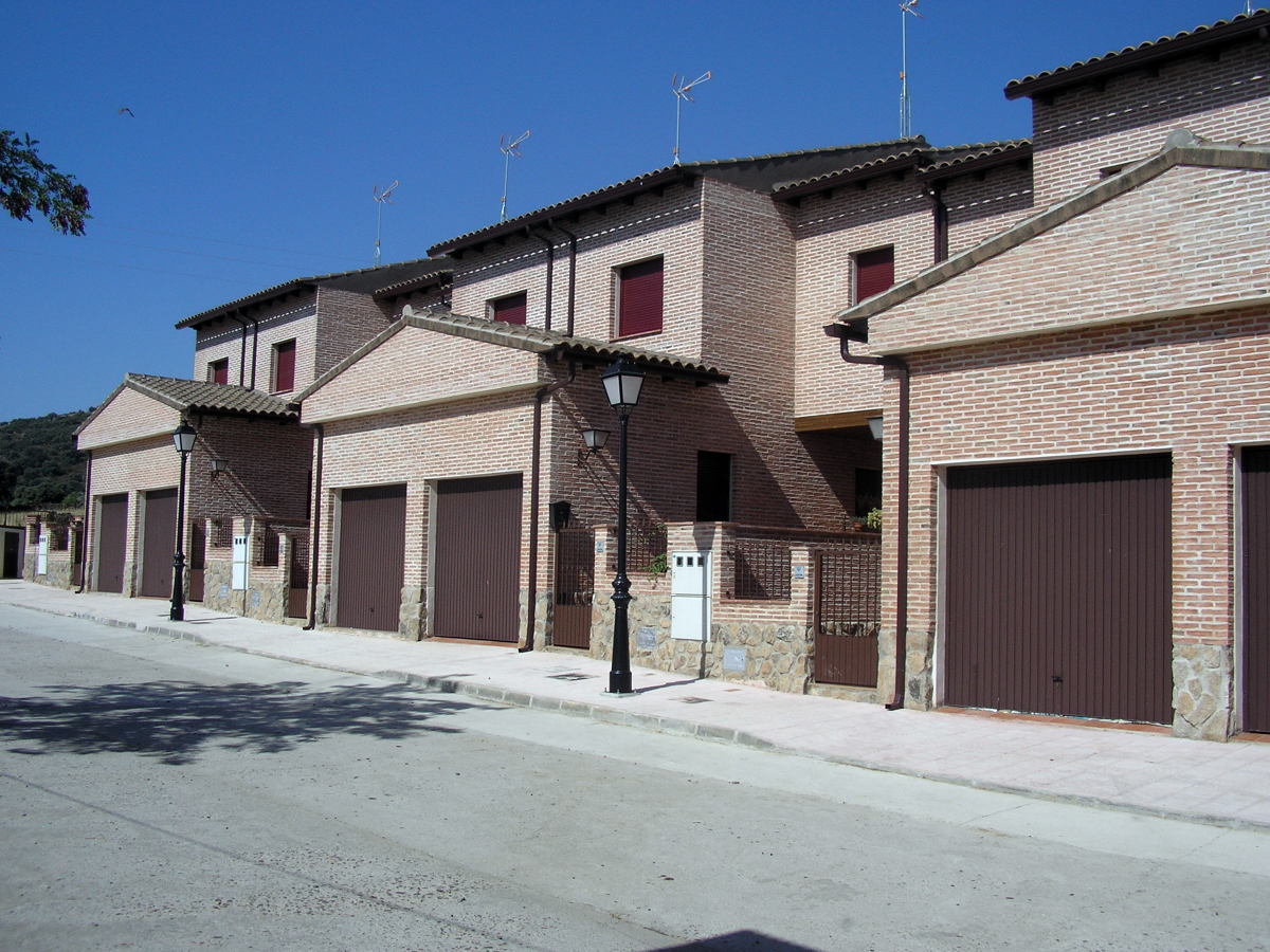 6 VIV. EN ALDEANUEVA DE S. BARTOLOME