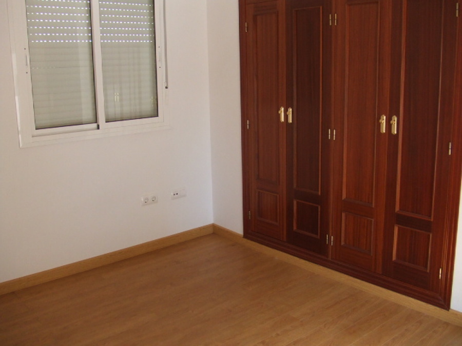 6 VIVIENDAS UNIFAMILIARES ADOSADAS EN ALGECIRAS