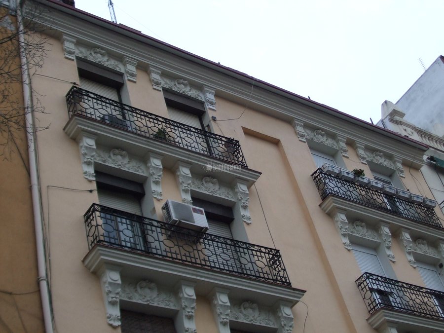 reforma de Corniza y Tejado en C/ Bravo Murillo 84