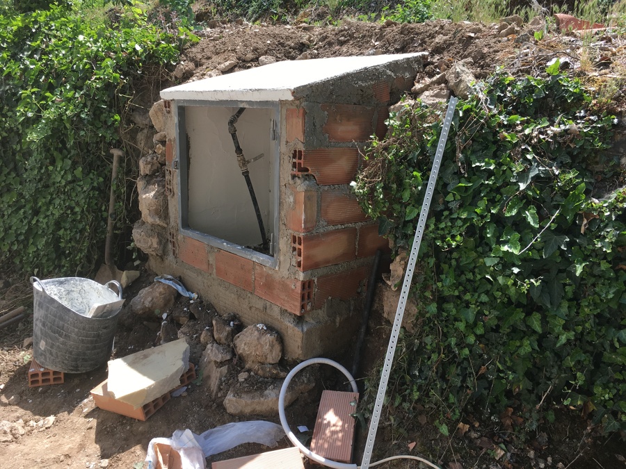 Caseta para bomba de agua