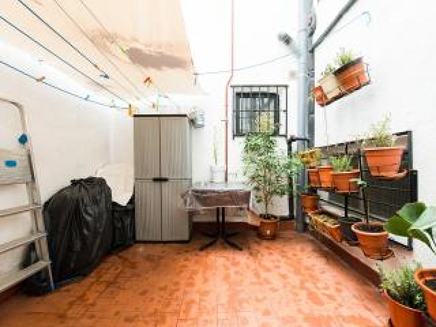 Y después del romanticismo un cigarrillo en el patio