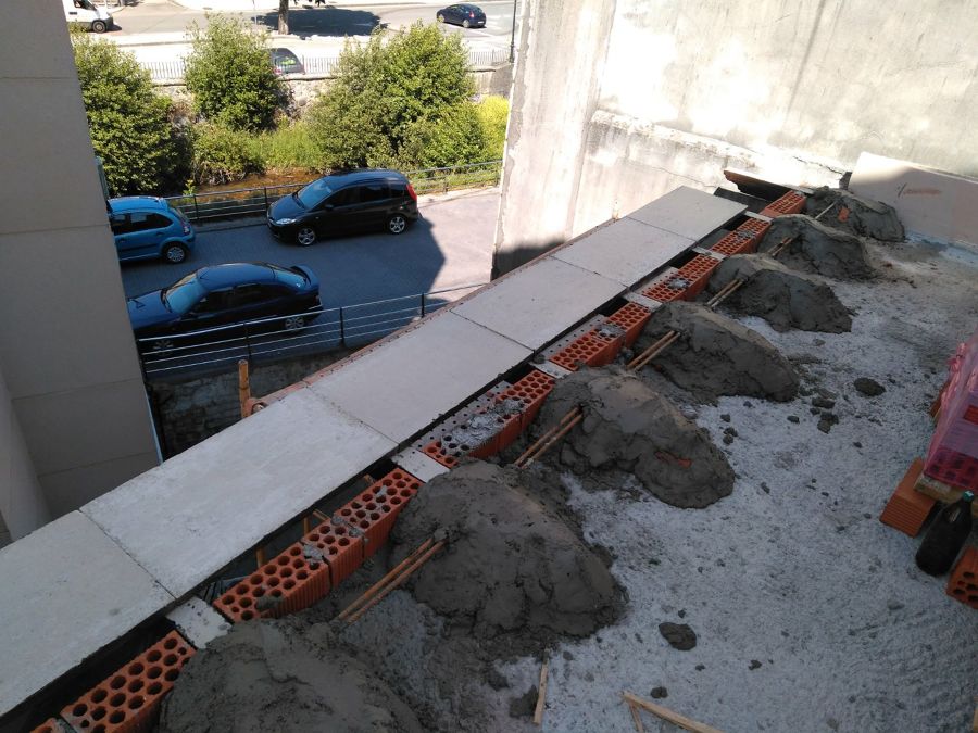 Fijación de canecillos