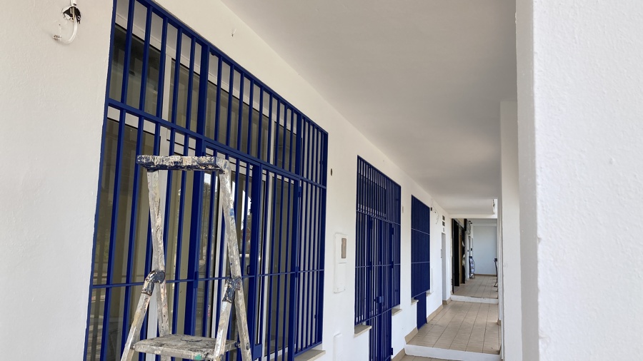 Herrajes cambio de color de negro hasta azul