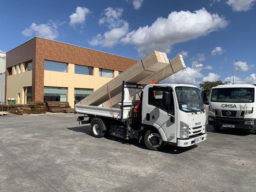 Transporte de vigas hasta 6 metros