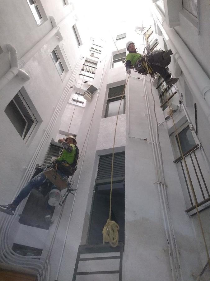 Pintura de patio interior Calafel