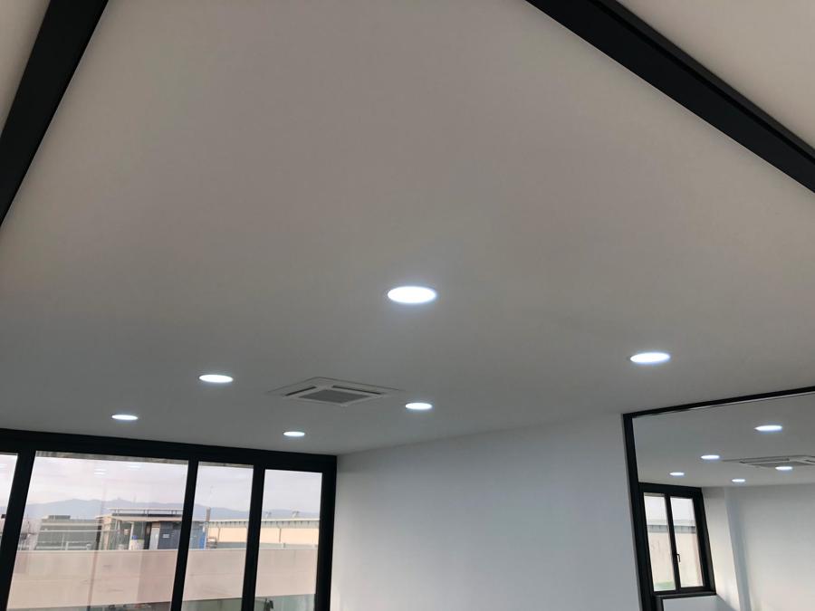 Oficinas en nave industrial
