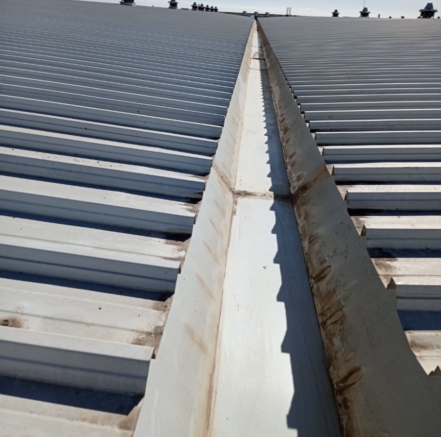 Impermeabilización de canal