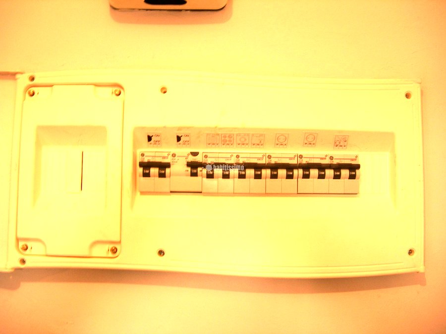 Domótica, Electricidad, Materiales Electricidad