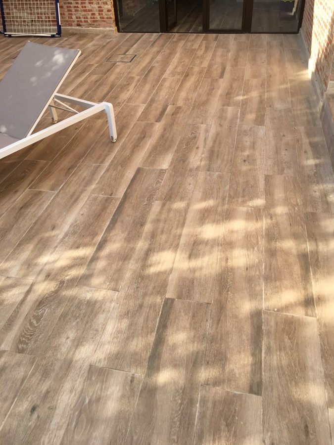 Suelo alrededores Piscinaº