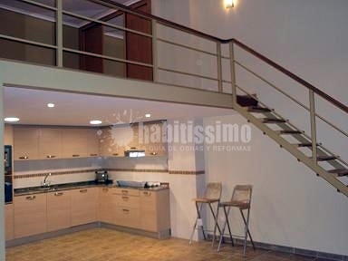 Construcción de loft en bajo comercial