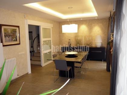 Vista general comedor con iluminación perimetral