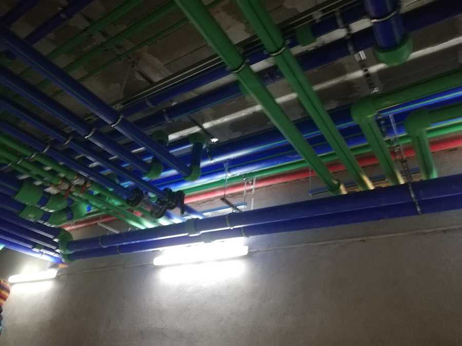 Construcción Instalación Y Servicios Lion