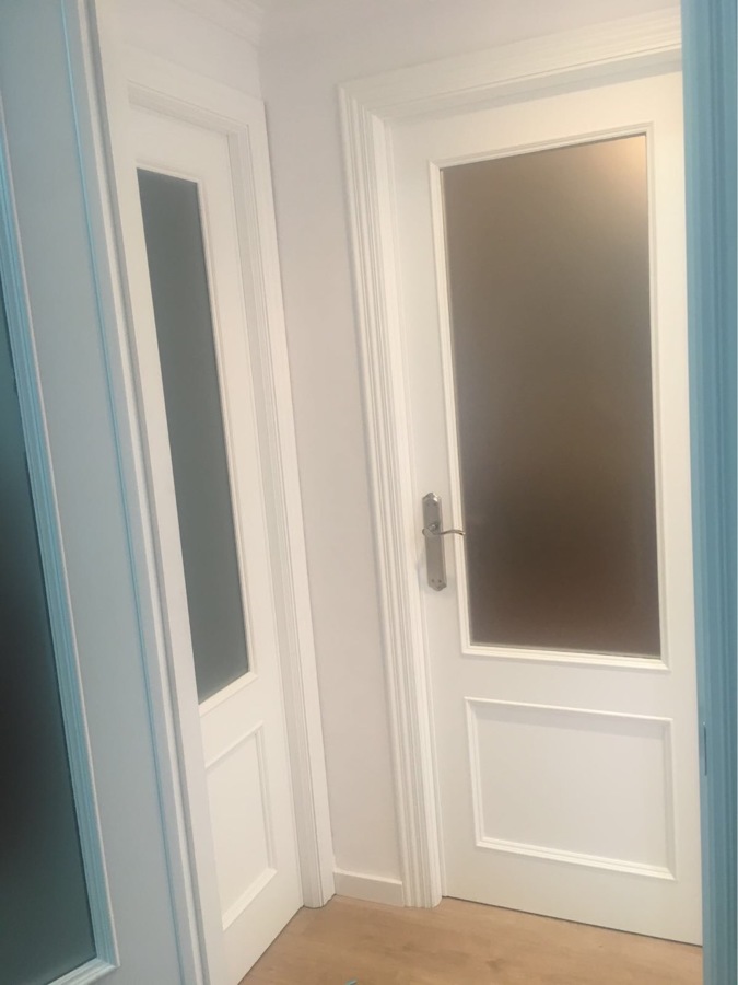 Lacado de marcos y tapetas insitu