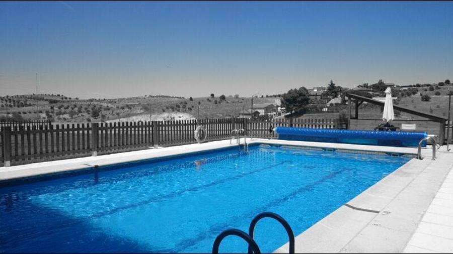 MANTENIMIENTO DE PISCINAS