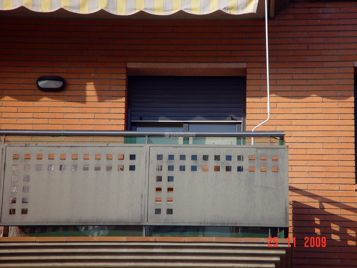 Cerrajeros, Herreros, Carpintería Metálica