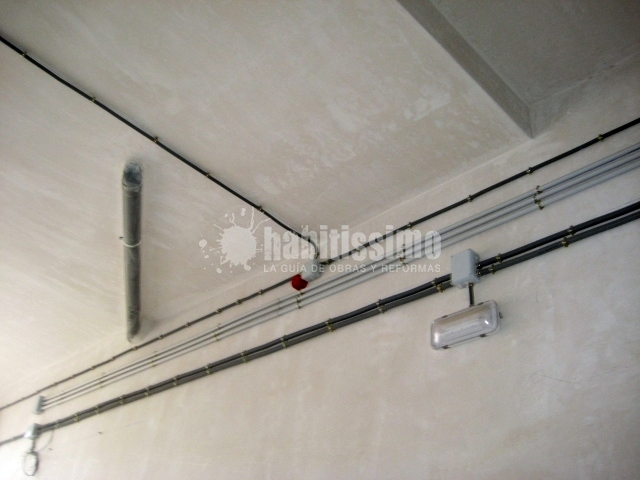 Electricistas, Fontaneros, Redes Informáticas