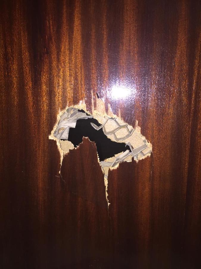 Reparación puerta inicio antes y despues