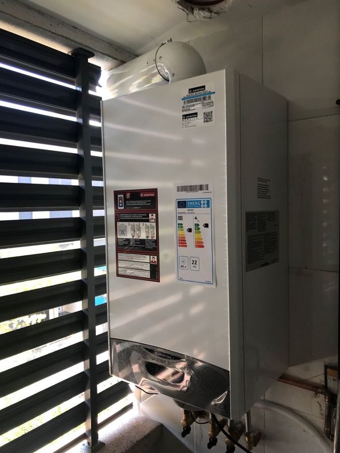 Caldera condensación ariston carens, clas One, des de 20kw hasta 40kw