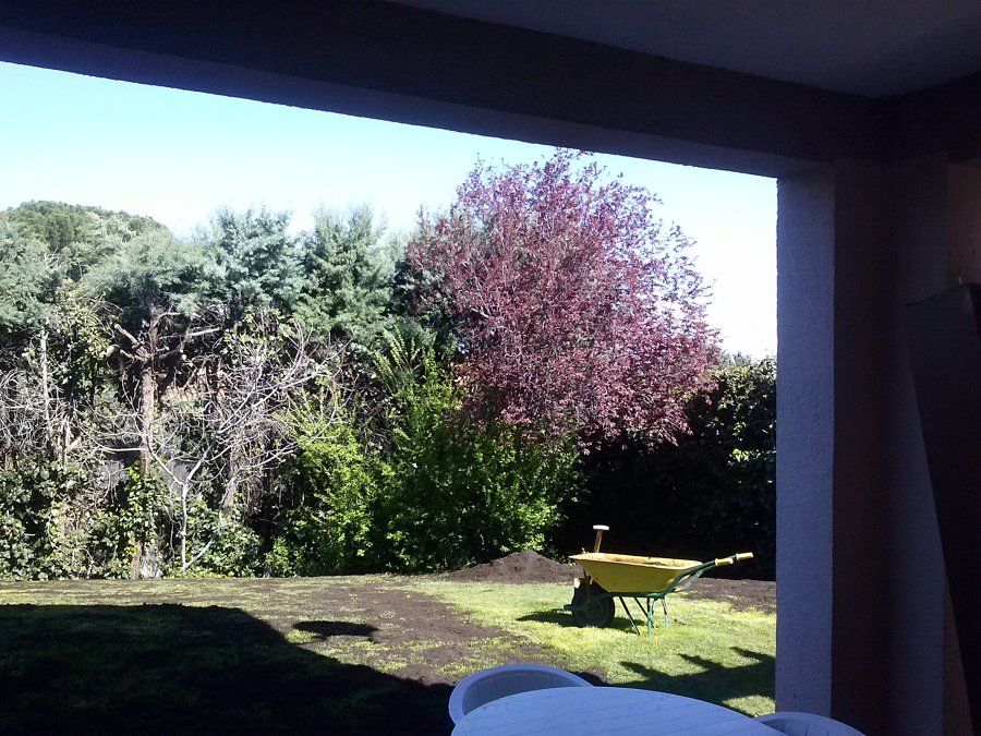 Abonado con sustrato enriquecido, por supuesto limpio y cribado