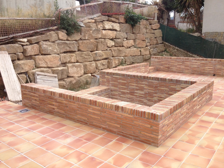 Acabados exterior casa promoción nueva.