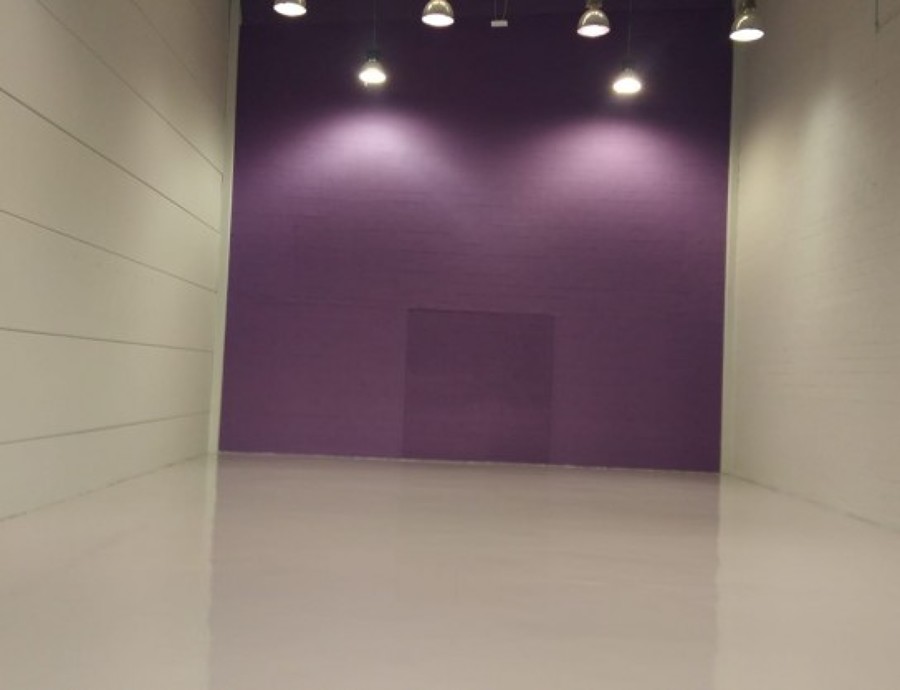 Nave industrial suelo y pared