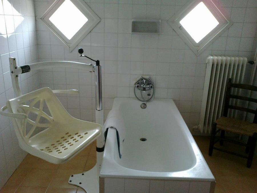 ACONDICIONAMIENTO EN BAÑO DE RESIDENCIA