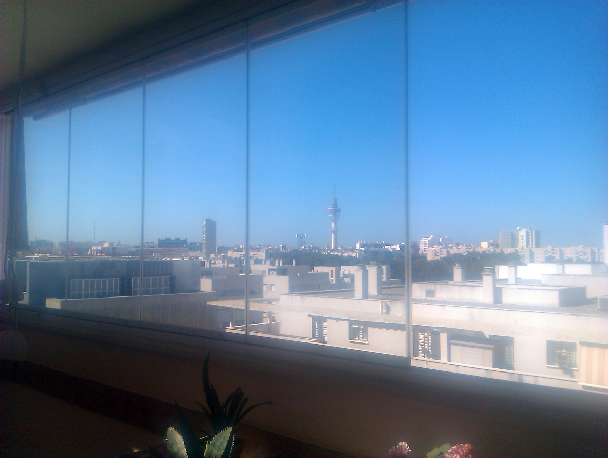 ACRISTALAMIENTO LUMON ATICO CADIZ