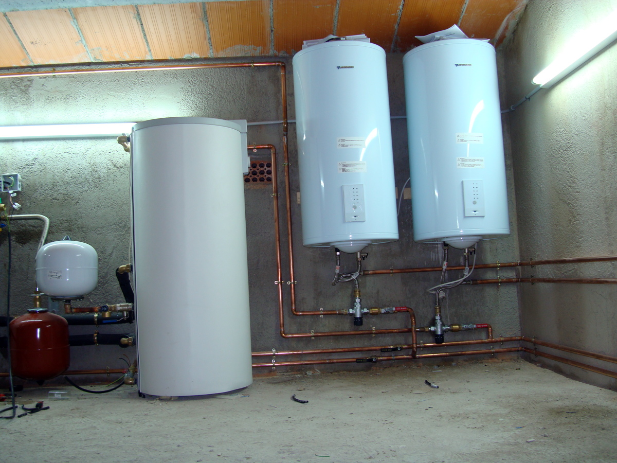 Acumulador Solar  y Agua sanitaria