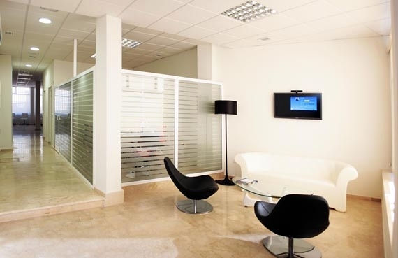 Adaptación de local comercial para oficinas.