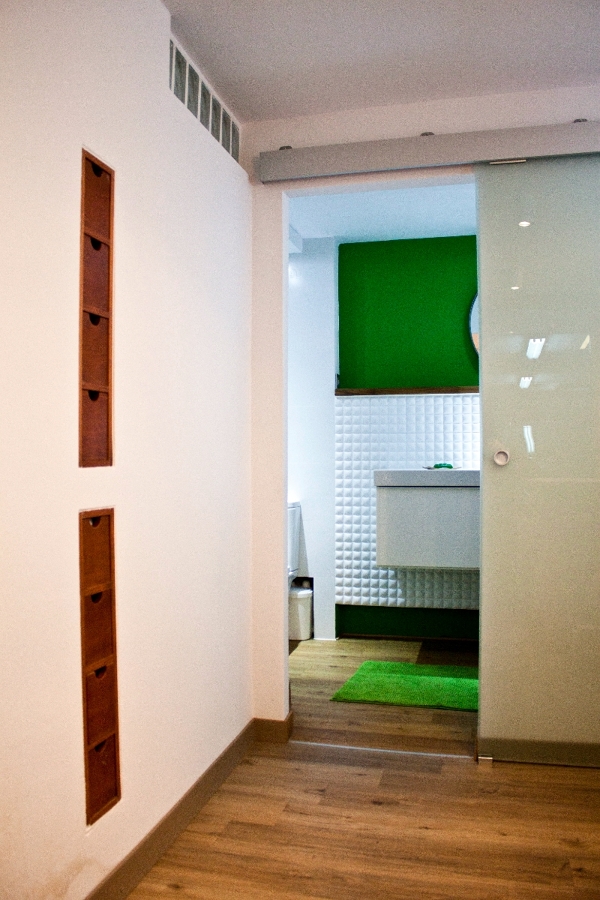 Adaptación de semi-sótano a garaje y apartamento. 4