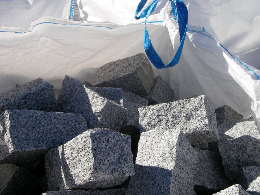 Adoquines de granito gris quintana
