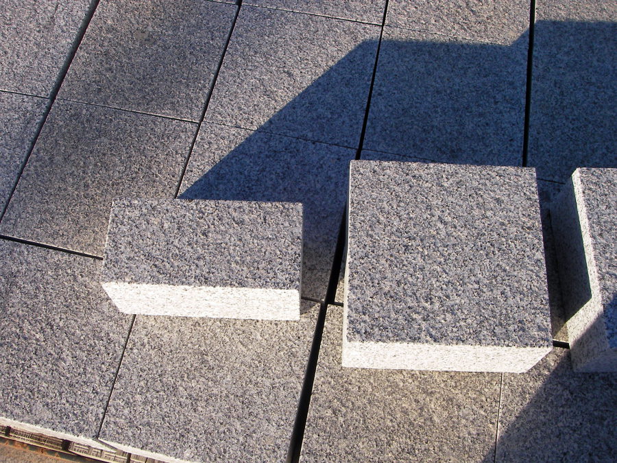 Adoquines de granito gris quintana