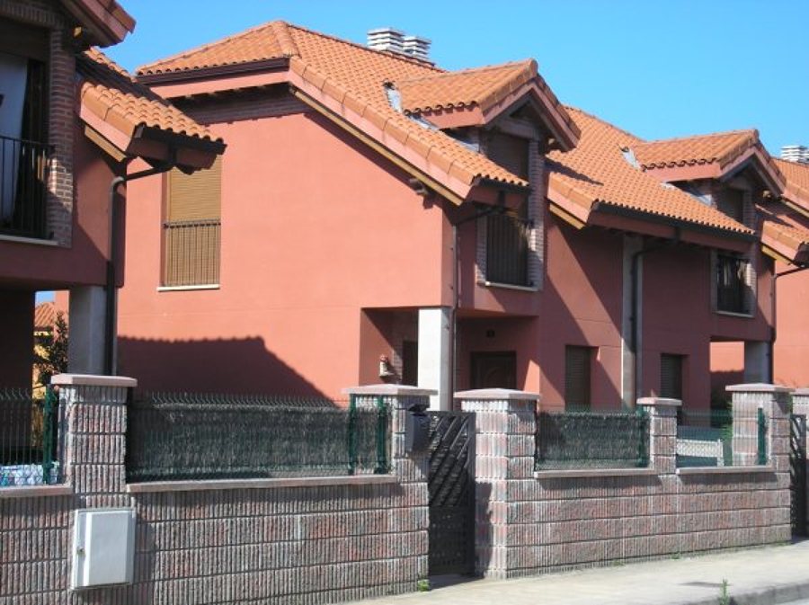 Adosados en Hinojedo (Cantabria)