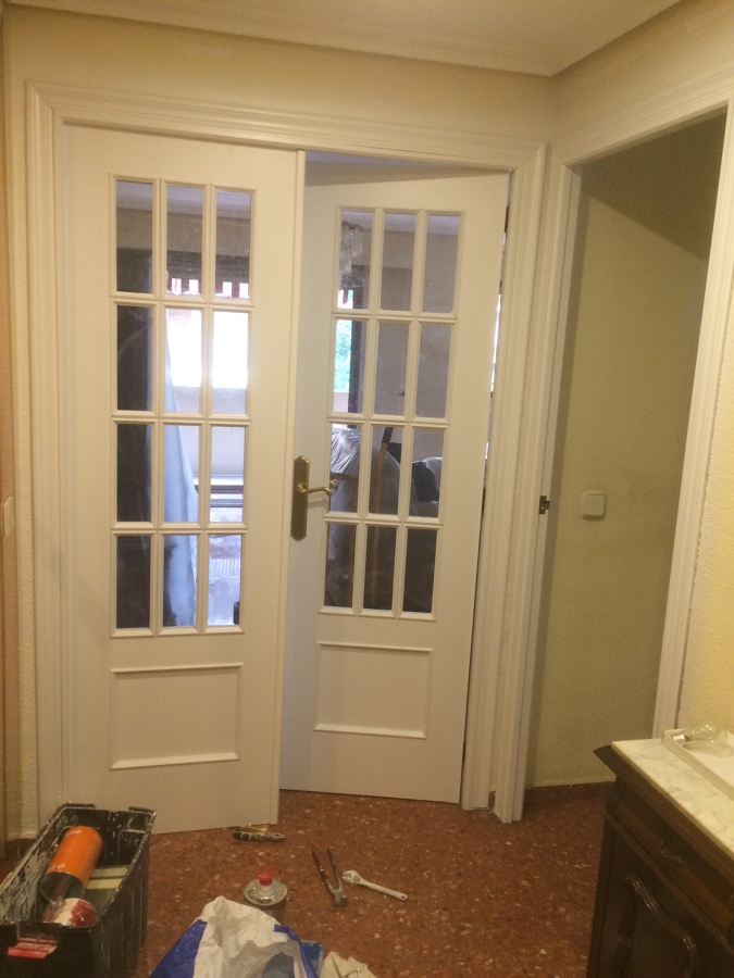 Lacado de puerta doble