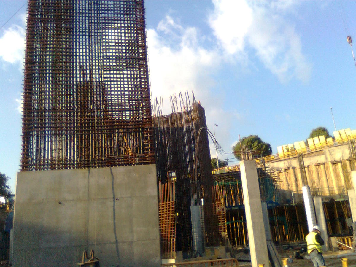 AGILIA VERTICAL LAFARGE. ARMADURAS DENSAS